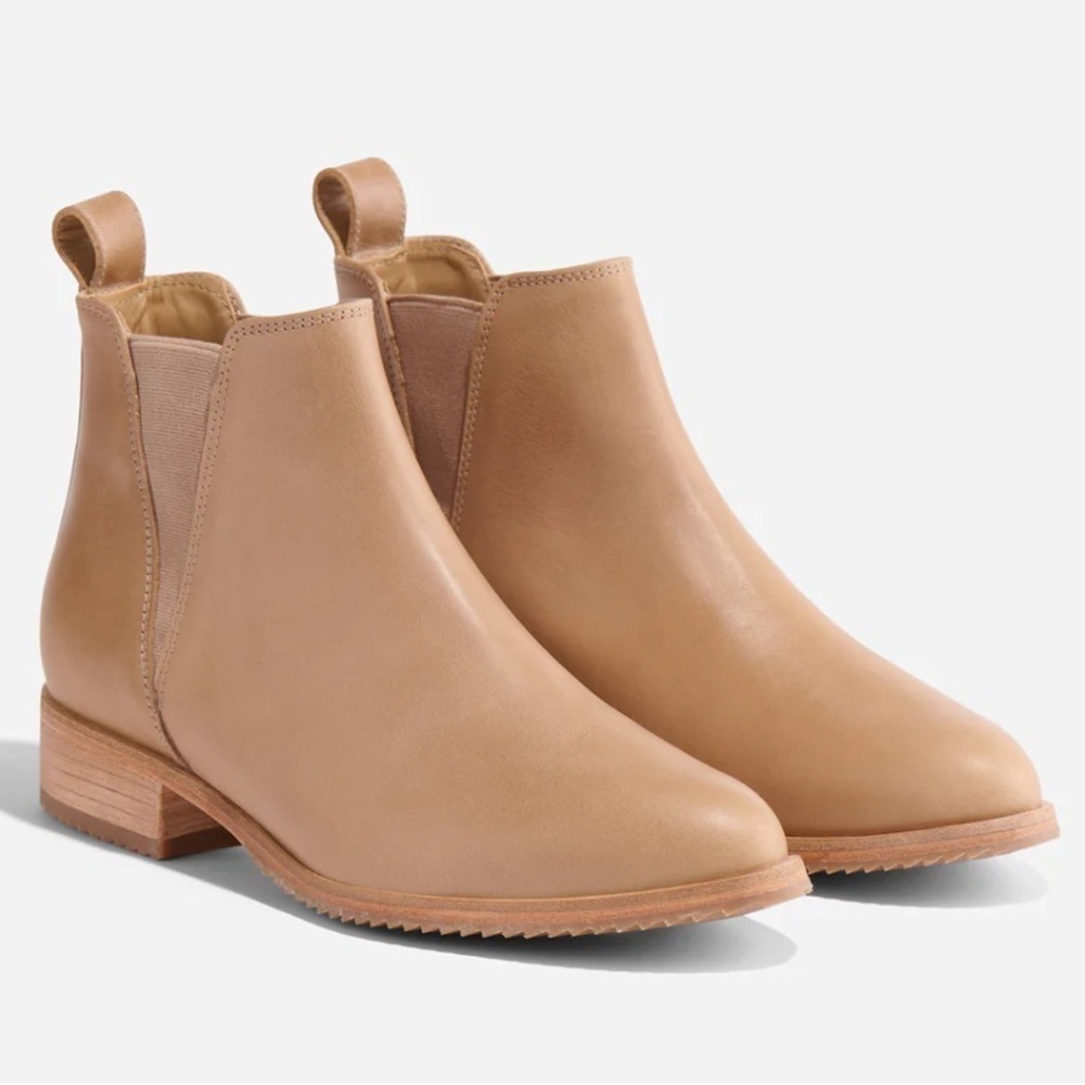 Nisolo Eva Everyday Chelsea Boot Pointed Toe Elastic Ankle Color Tan Size 9.5